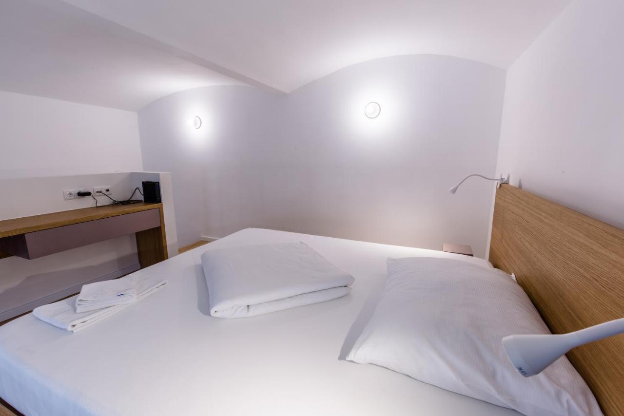Grosszuegiges Apartment Mit Lounge Naehe Naschmarkt Vienna Esterno foto