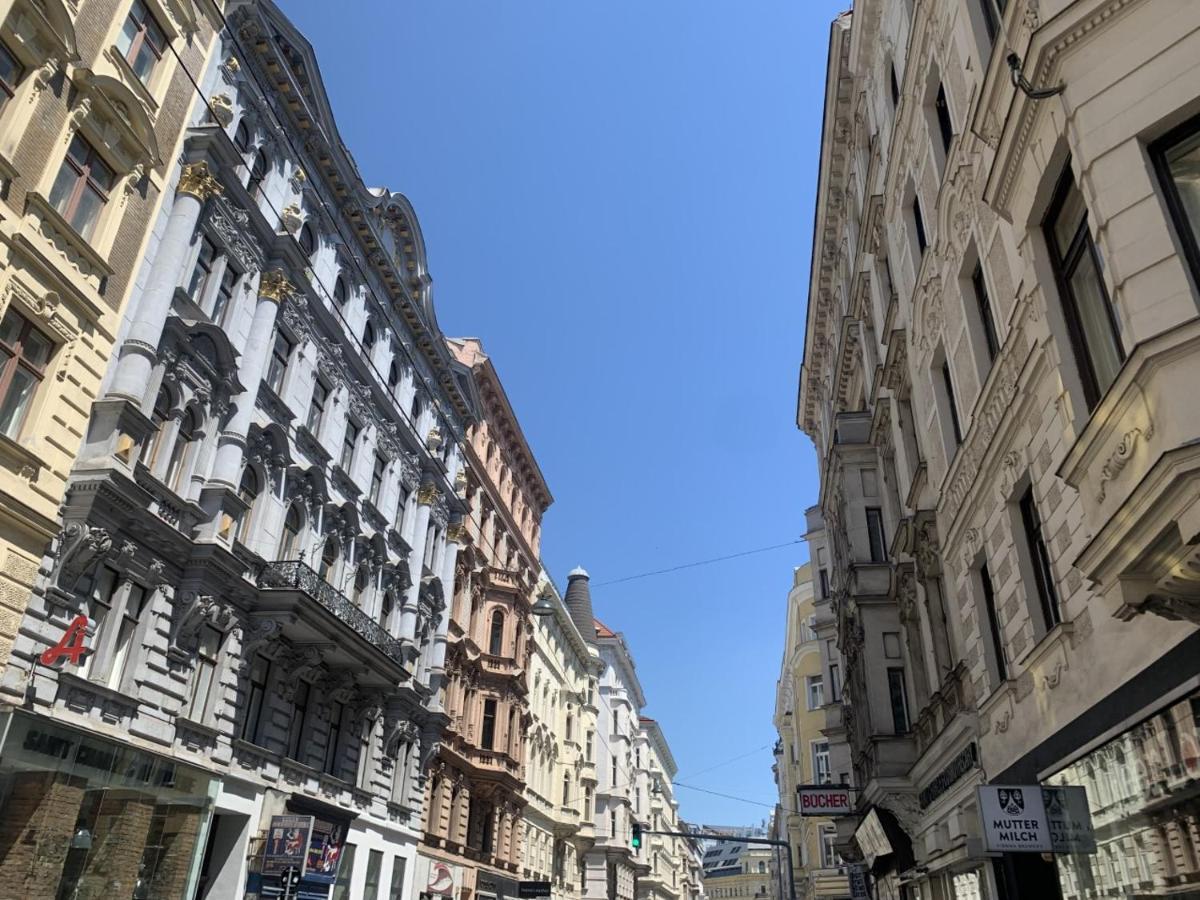Grosszuegiges Apartment Mit Lounge Naehe Naschmarkt Vienna Esterno foto